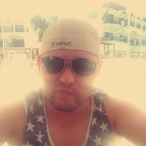 Meet your Posher, Mike